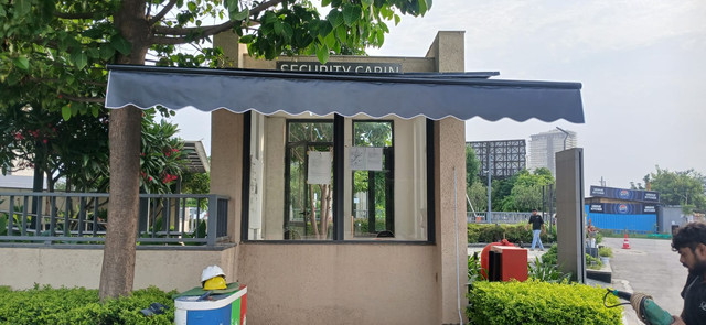 Motorized Retractable Terrace Awning